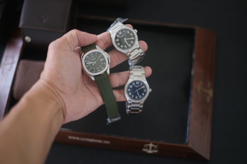 Patek philippe Aquanaut 5267A Khaki Green caican 0901000001  44.jpeg