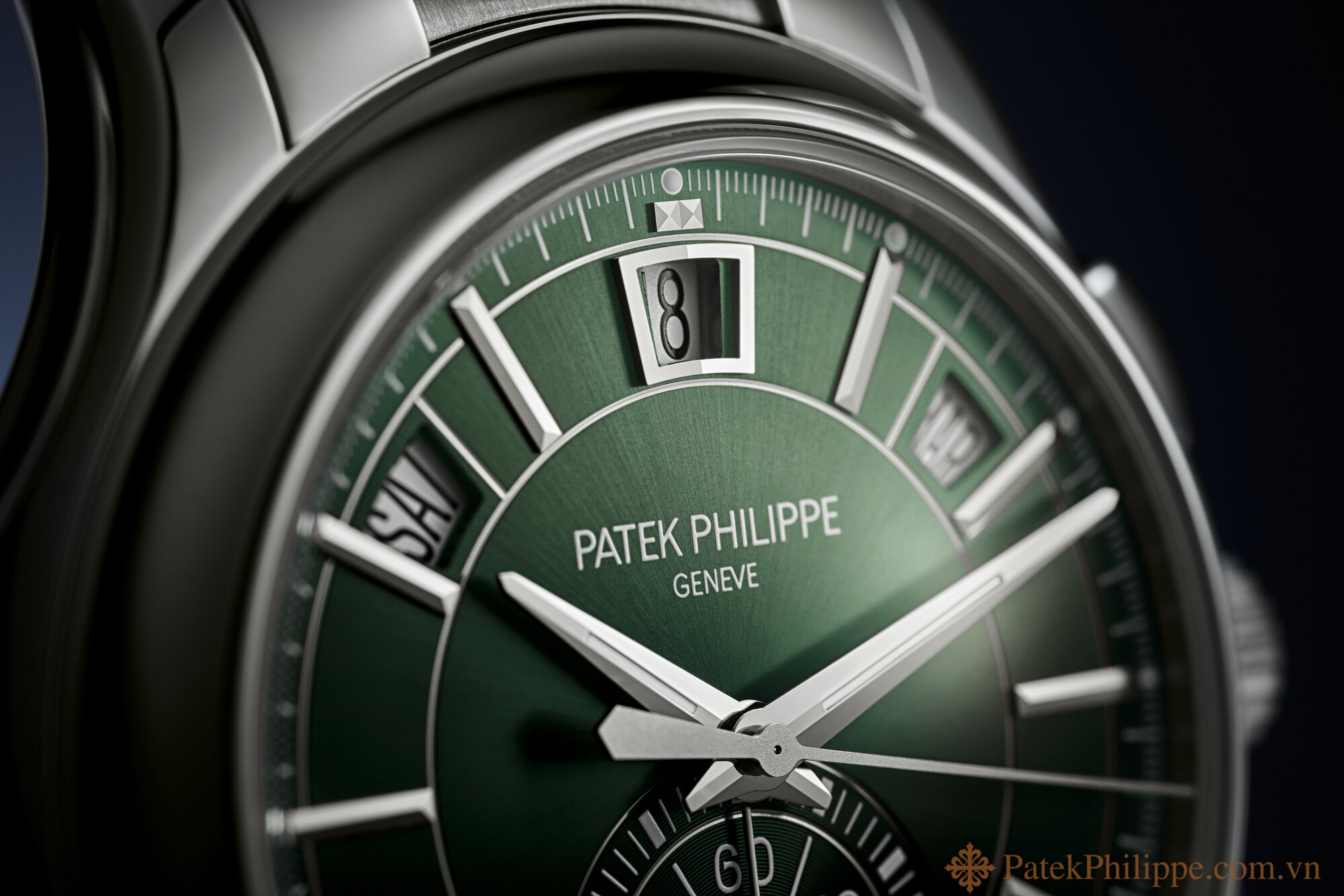 Patek-Philippe-Flyback-Chronograph-Annual-Calendar-5905-1A-001-dial-detal.jpeg