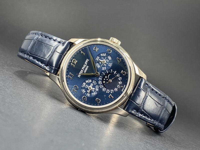 Patek-Philippe-Grand-Complications-Perpetual-Calendar-Ultra-Thin-5327G-Front-2.jpeg