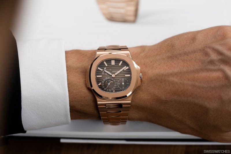Patek-Philippe-Nautilus-5712-1R-in-Rose-gold-Wristshot.jpeg
