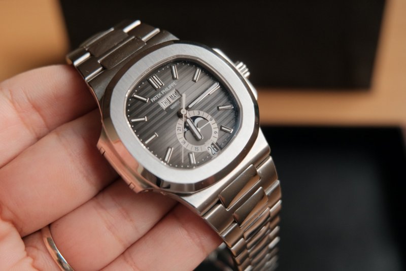patek-philippe-nautilus-5726:1A-cai-can-0901000001-19999.jpeg