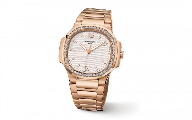 patek-philippe-nautilus-7118:1200R-cai-can-0901000001-5.jpeg