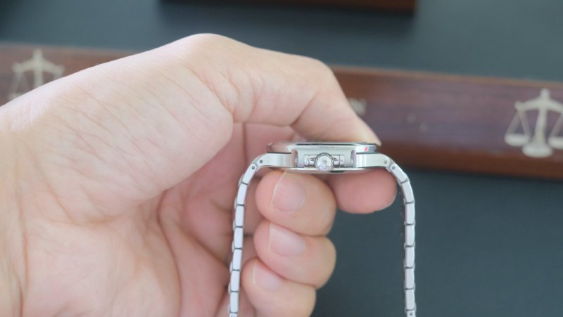 Patek-philippe-Nautilus-7118:1A-cai-can-09010000016.jpeg