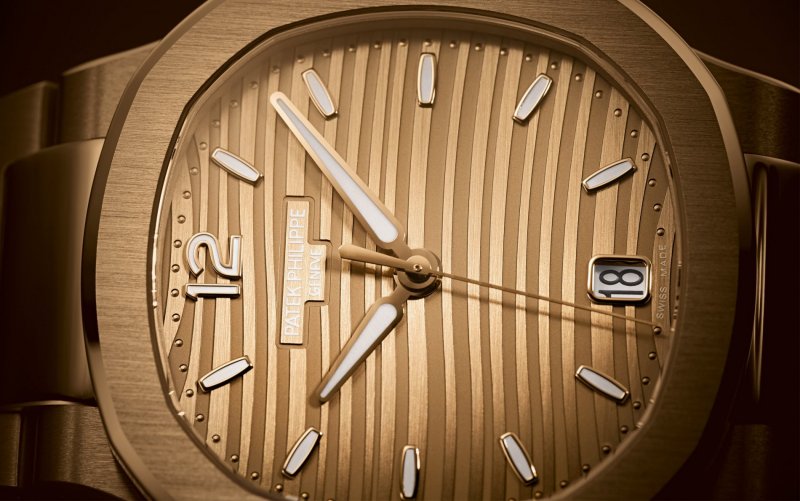 Patek-philippe-Nautilus -7118:1R-cai-can-0901000001-1.jpeg