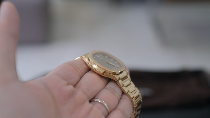 Patek-philippe-Nautilus -7118:1R-cai-can-0901000001-4.jpeg