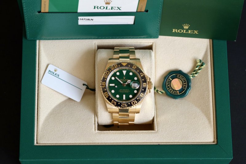 rolex-116718LN-GMT-mat-so-Green-1.jpg