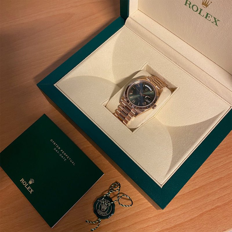 rolex-228235-09.jpg