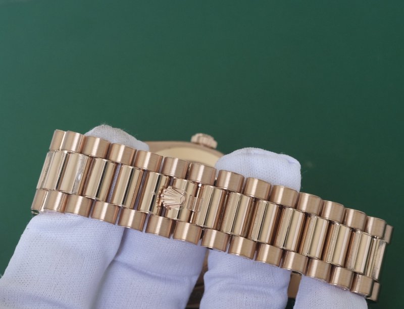 rolex 228235 (2).jpg