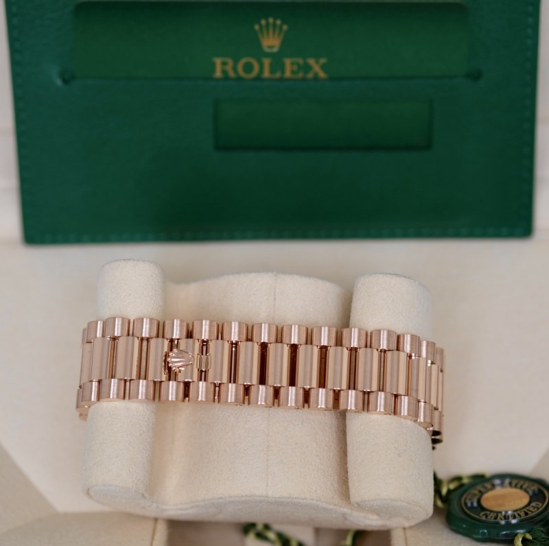 rolex 228235 (8).jpg