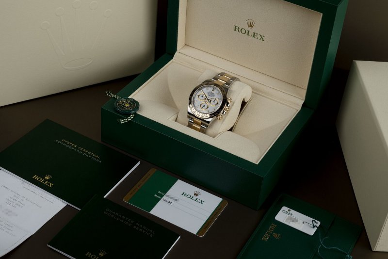 Rolex Daytona 116503 demi gold 18.jpeg