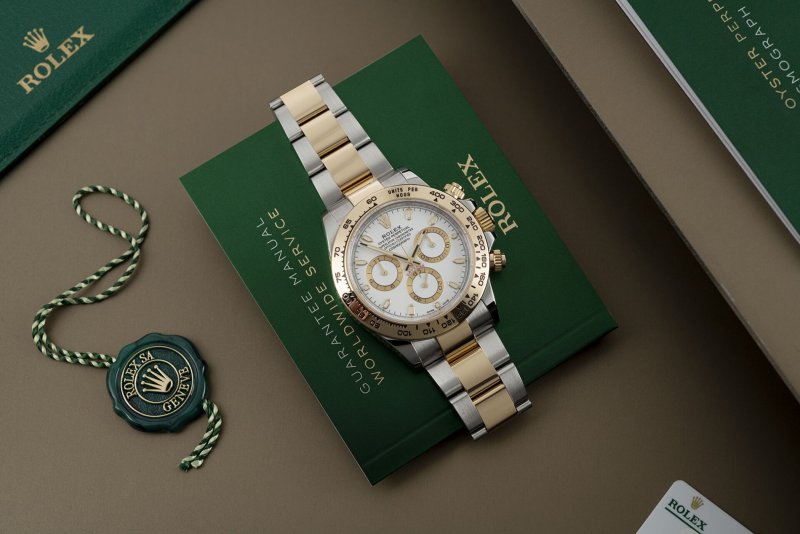 Rolex Daytona 116503 demi gold  199.jpeg