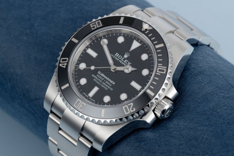 Rolex-Submariner-114060-cai-can-0901000001-.jpeg