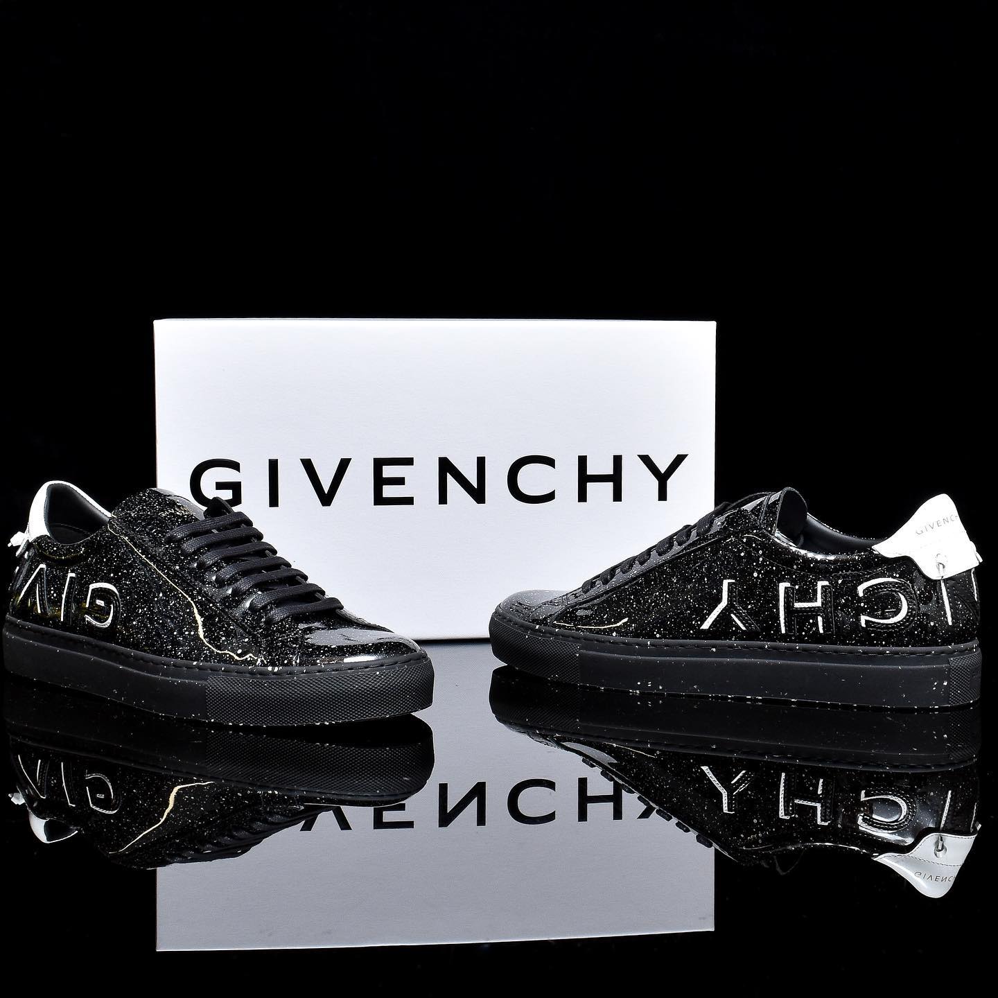 SNEAKER Givenchy SneakersFDSJKAFHSKFHSDKF.jpg