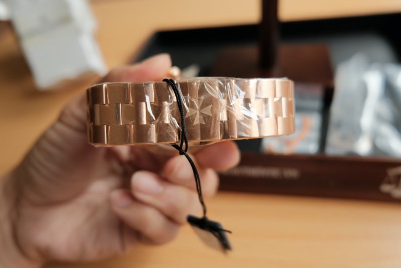 Vacheron-Constantin-Overseas-4500V:11OR-Blue-cai-can-0901000001-3.jpeg
