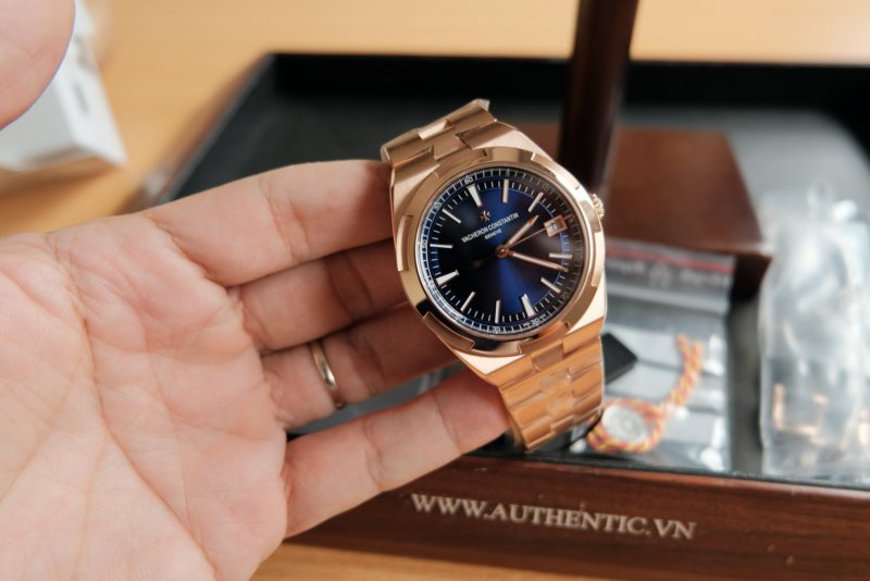 Vacheron-Constantin-Overseas-4500V:11OR-Blue-cai-can-0901000001-9.jpeg