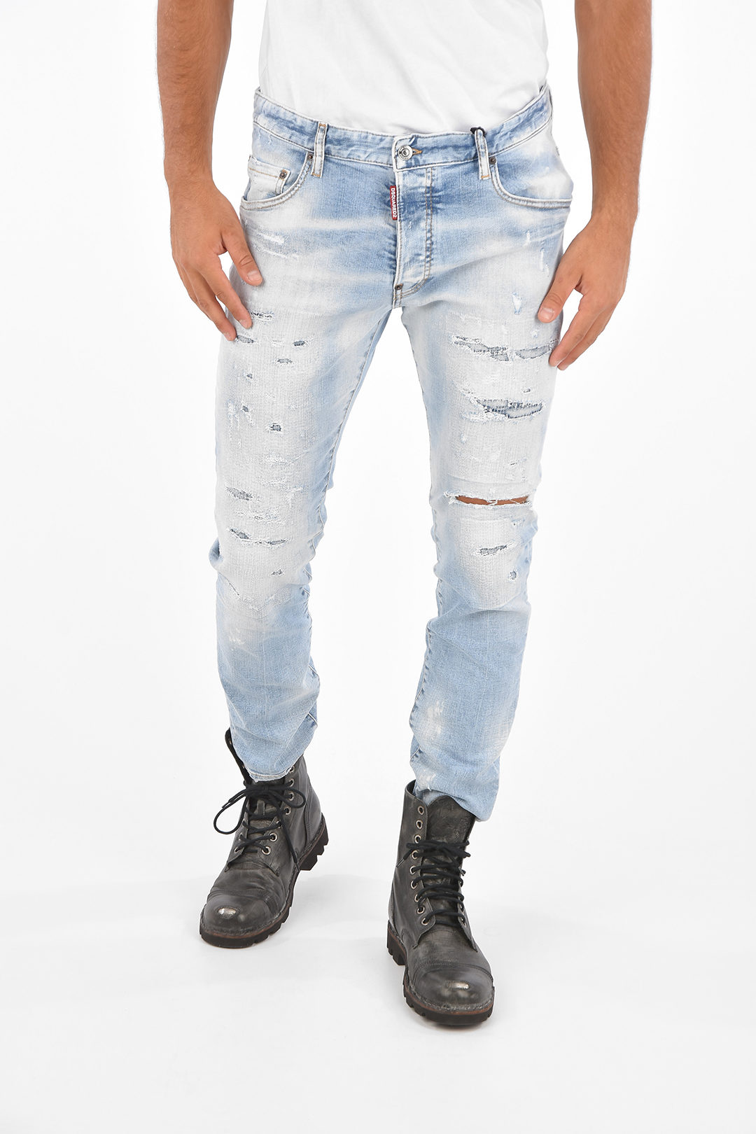 washed-out-skater-distressed-jeans-17-cm_1018107_zoom.jpg