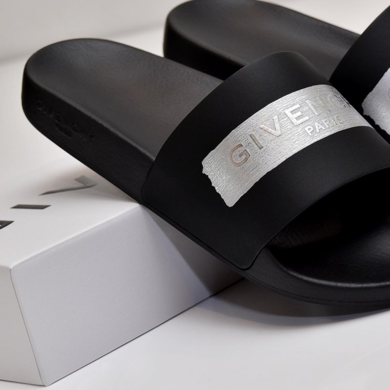 DEP  Givenchy Sliders now available online. VDFAJHSFJHVKFSD.jpg